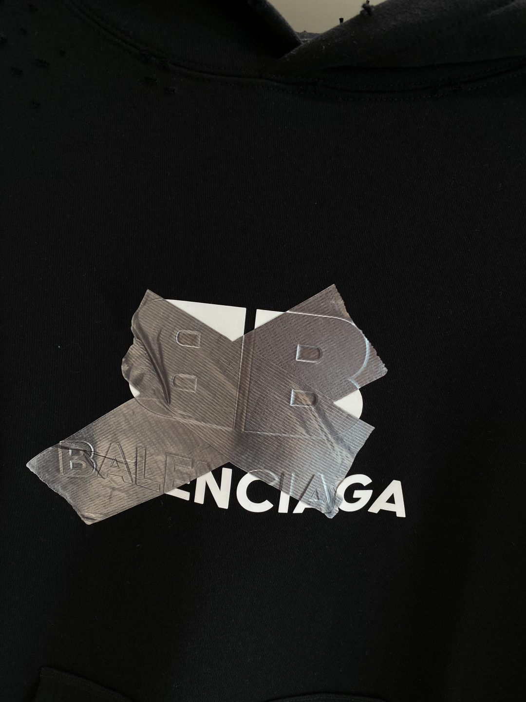 《𝙉𝙚𝙬🤍🖤巴黎世家》2025秋季最新款，专柜同步有售，原单狠货，爆款时尚休闲连帽卫衣，进口原版面料，独