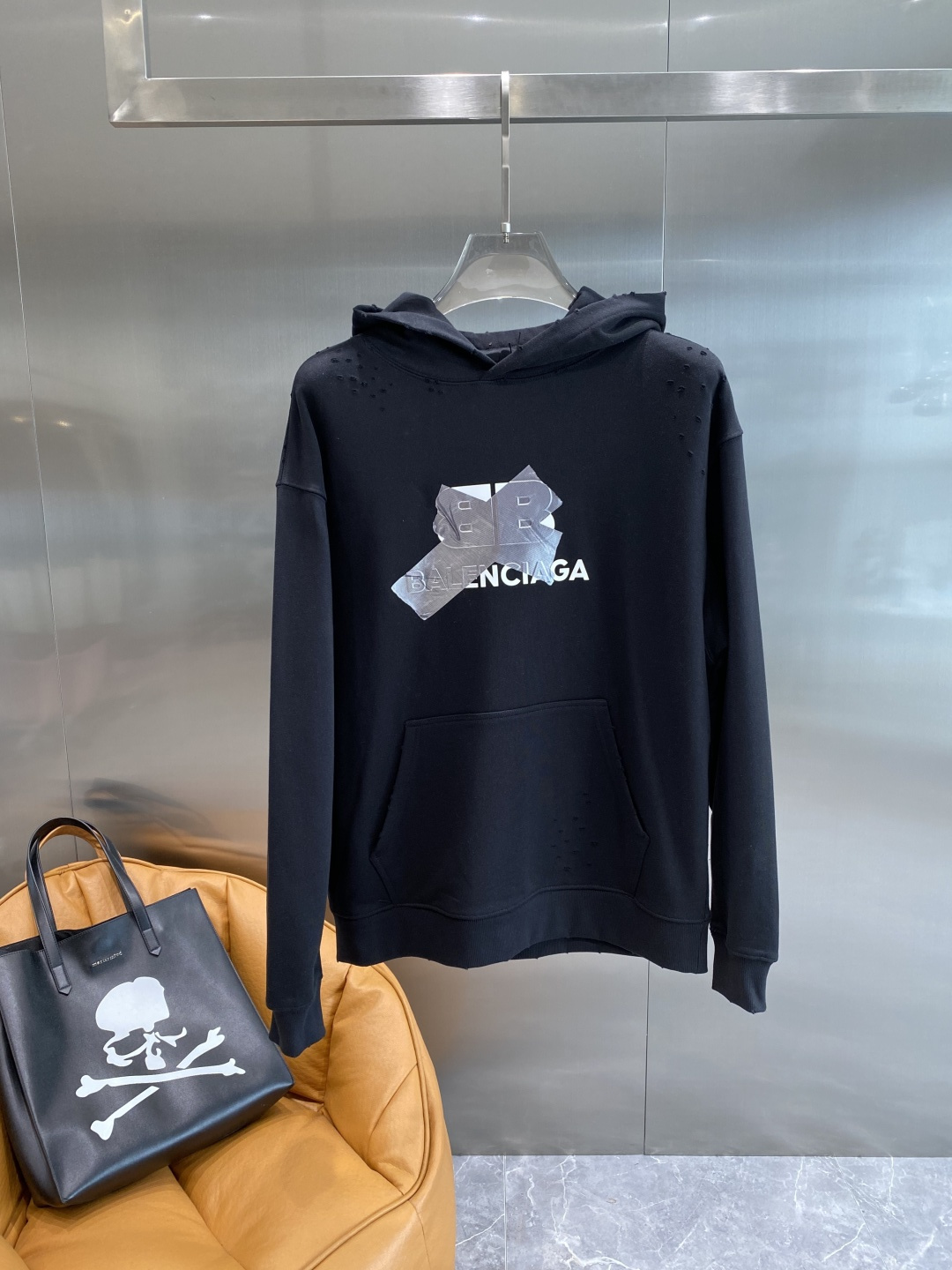 《𝙉𝙚𝙬🤍🖤巴黎世家》2025秋季最新款，专柜同步有售，原单狠货，爆款时尚休闲连帽卫衣，进口原版面料，独