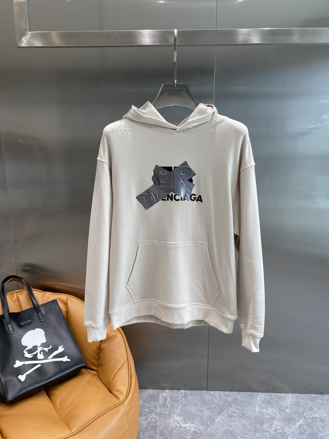 《𝙉𝙚𝙬🤍🖤巴黎世家》2025秋季最新款，专柜同步有售，原单狠货，爆款时尚休闲连帽卫衣，进口原版面料，独