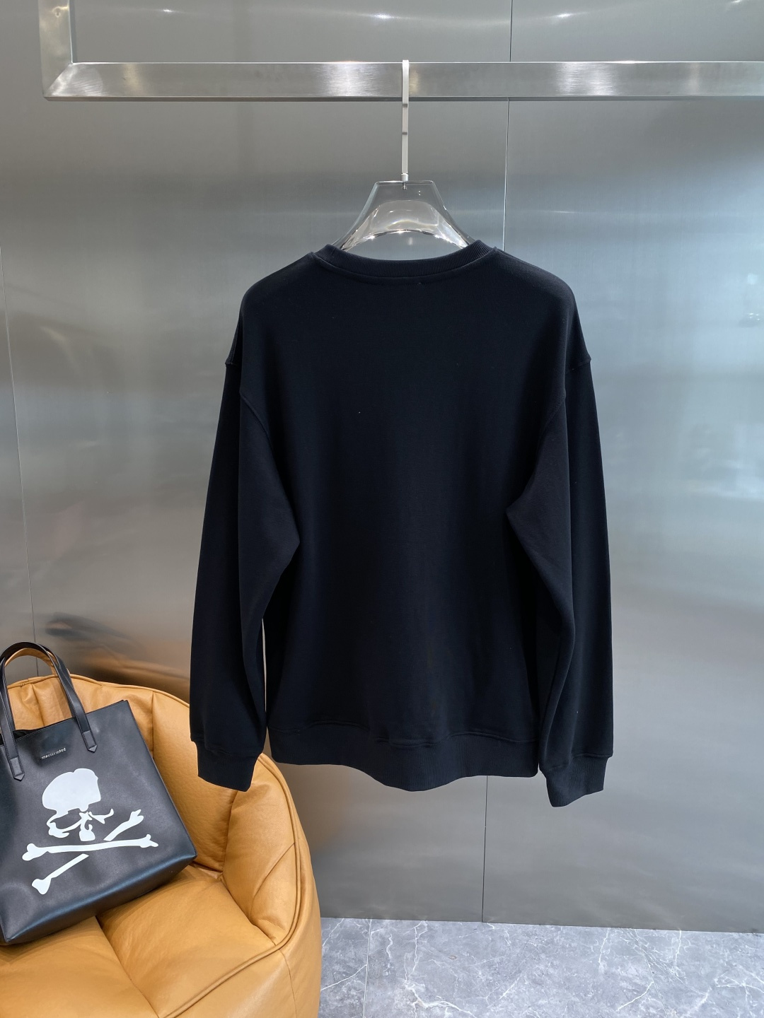 《𝙉𝙚𝙬🤍🖤巴黎世家》2025秋季最新款，专柜同步有售，原单狠货，爆款时尚休闲卫衣，进口原版面料，独特设