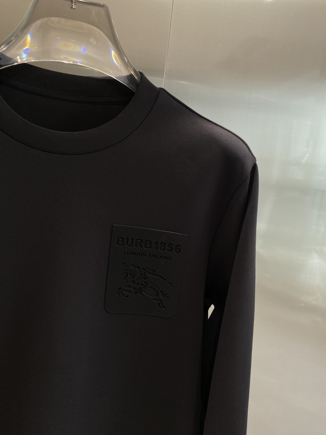 《𝙉𝙚𝙬🤍🖤巴家》25秋冬新品空气层 圆领卫衣，正面品牌标识设计，创意重释品牌标志性设计，采用400克重