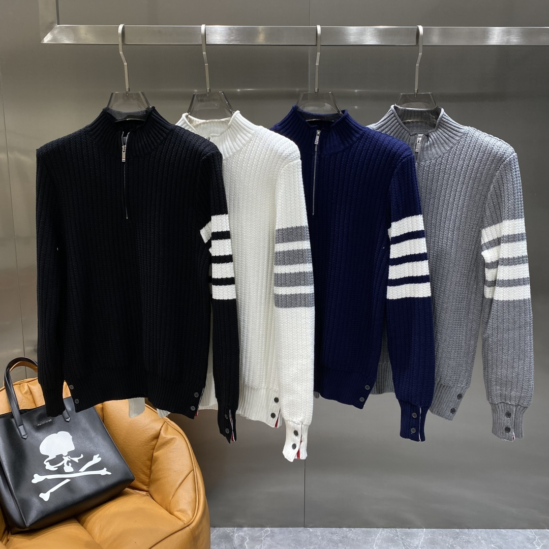 NO:567285,'TB Home' 25ss Autumn and Winter The latest and top-quality cardigans, wool sweaters, cardigan sweaters, exquisite color combinations and new trendy pullovers, the top quality counters are on sale, top-notch production technology imported fabrics, counter models with unique designs, using imported high-end custom-made imported silk threads with a first-class feel!  On sale on the official website. Size: M-3XL next day, sweaters, alexander wang19860909《TB家》 25ss秋冬 最新最顶级开衫羊毛针织衫开衫毛衣,精致配色融合新款潮套头衫,最顶级的品质专柜在售,顶级制作工艺进口面料,专柜款独特设计,采用进口高端订制进口丝线手感一流！官网在售. 码数:M-3XL隔天,,sweaters,alexander wang,Men's clothing