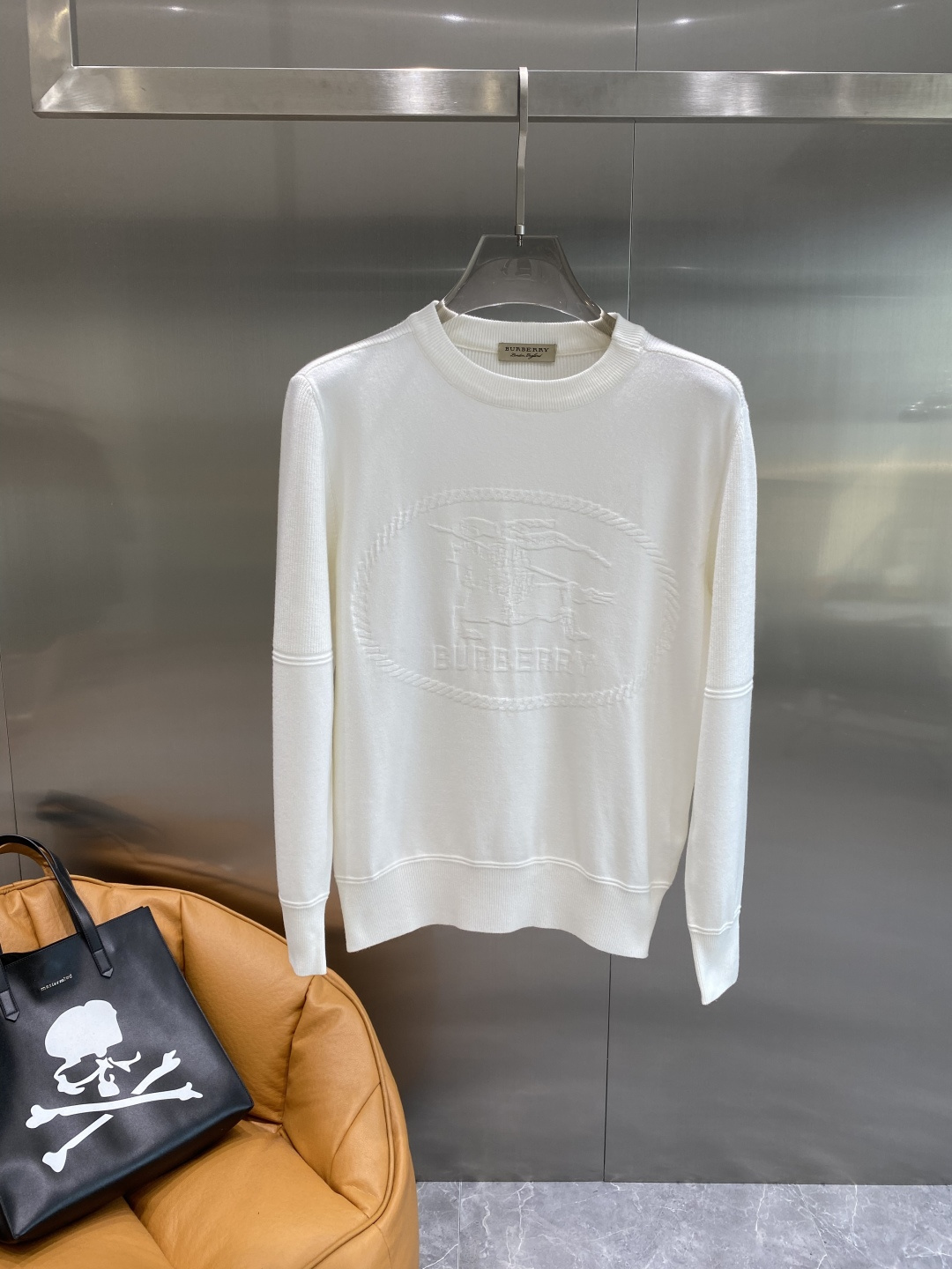 《𝙉𝙚𝙬🤍🖤巴家》25ss秋冬 最新最顶级开衫羊毛针织衫开衫毛衣，精致配色融合新款潮套头衫，最顶级的品质