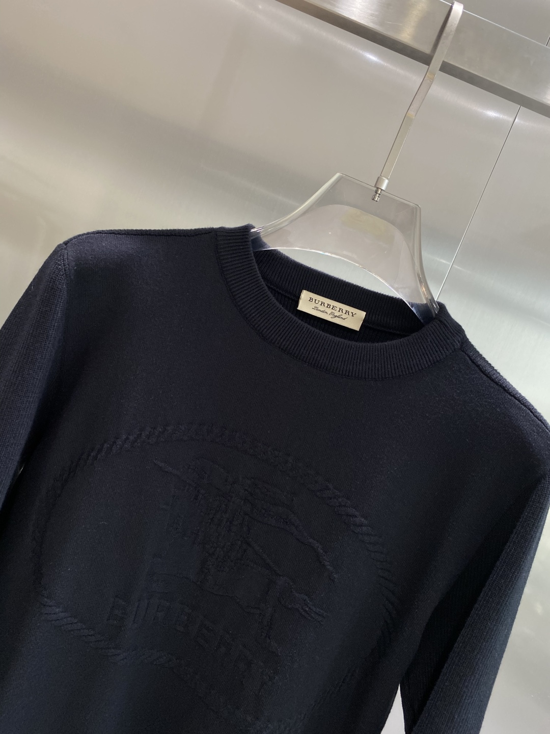 《𝙉𝙚𝙬🤍🖤巴家》25ss秋冬 最新最顶级开衫羊毛针织衫开衫毛衣，精致配色融合新款潮套头衫，最顶级的品质