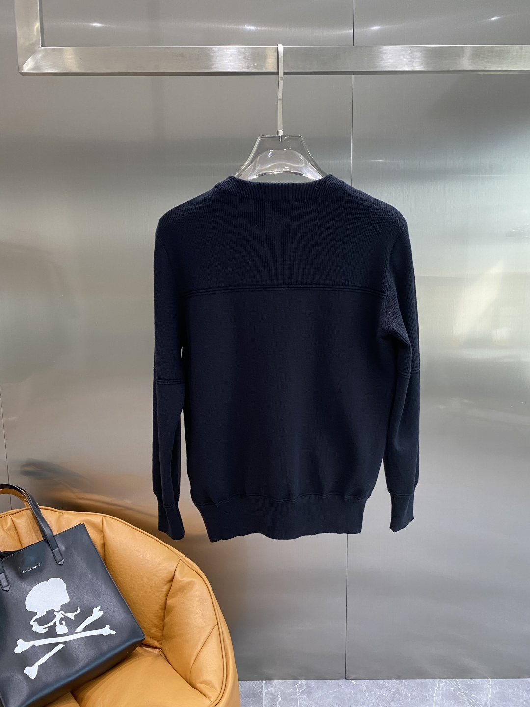 《𝙉𝙚𝙬🤍🖤巴家》25ss秋冬 最新最顶级开衫羊毛针织衫开衫毛衣，精致配色融合新款潮套头衫，最顶级的品质