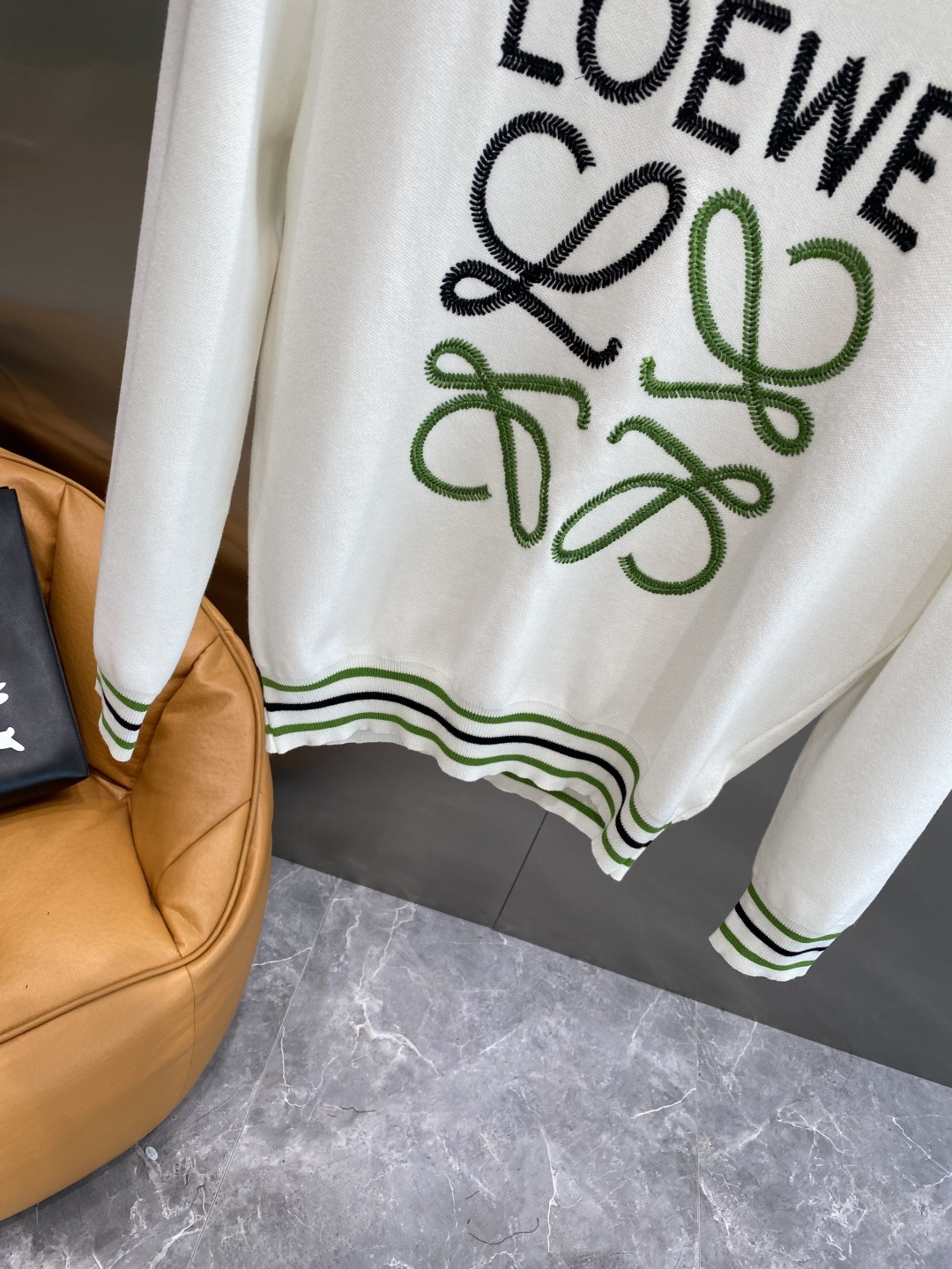 《𝙉𝙚𝙬🤍🖤罗意家》25ss秋冬 最新最顶级开衫羊毛针织衫开衫毛衣，精致配色融合新款潮套头衫，最顶级的品