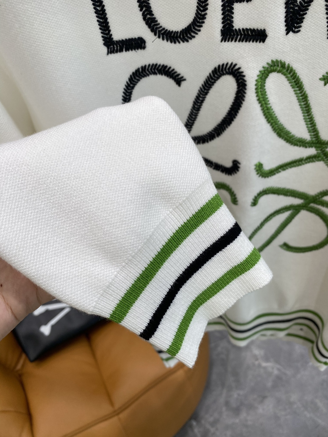 《𝙉𝙚𝙬🤍🖤罗意家》25ss秋冬 最新最顶级开衫羊毛针织衫开衫毛衣，精致配色融合新款潮套头衫，最顶级的品