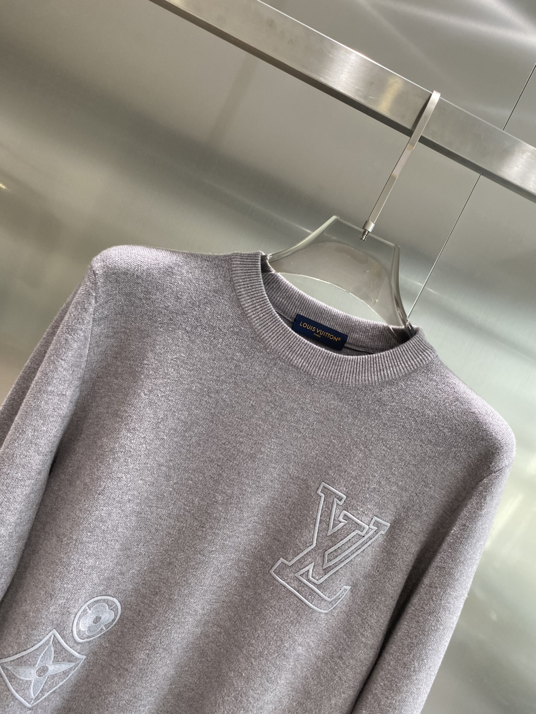 《𝙉𝙚𝙬🤍🖤驴家》2025ss秋冬新品时尚休闲打底单穿圆领商务休闲基础高档精纺毛衣 舒适保暖！抗起球不刺