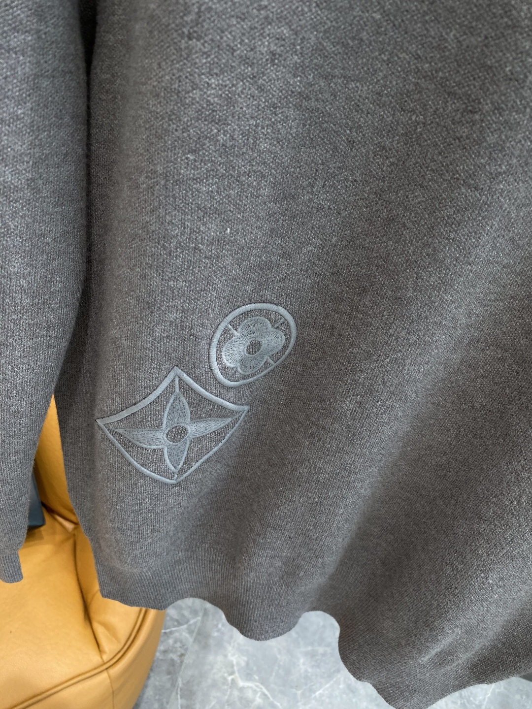 《𝙉𝙚𝙬🤍🖤驴家》2025ss秋冬新品时尚休闲打底单穿圆领商务休闲基础高档精纺毛衣 舒适保暖！抗起球不刺