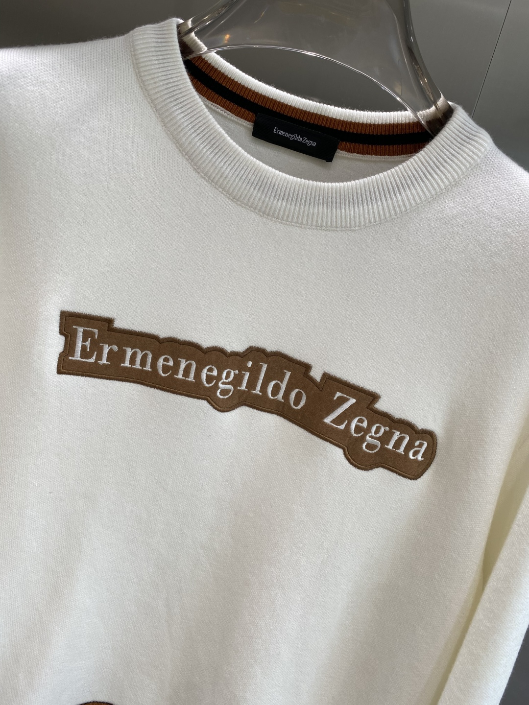 《𝙉𝙚𝙬🤍🖤杰尼亚家》2025ss秋冬新品时尚休闲打底单穿圆领商务休闲基础高档精纺毛衣 舒适保暖！抗起球