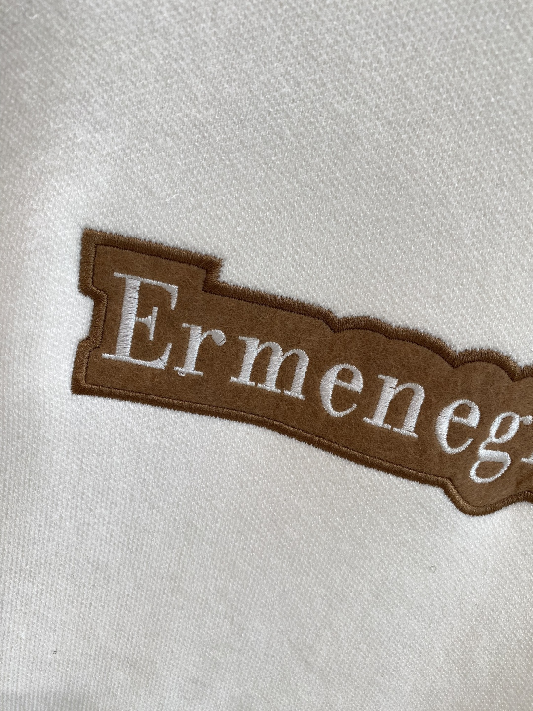 《𝙉𝙚𝙬🤍🖤杰尼亚家》2025ss秋冬新品时尚休闲打底单穿圆领商务休闲基础高档精纺毛衣 舒适保暖！抗起球