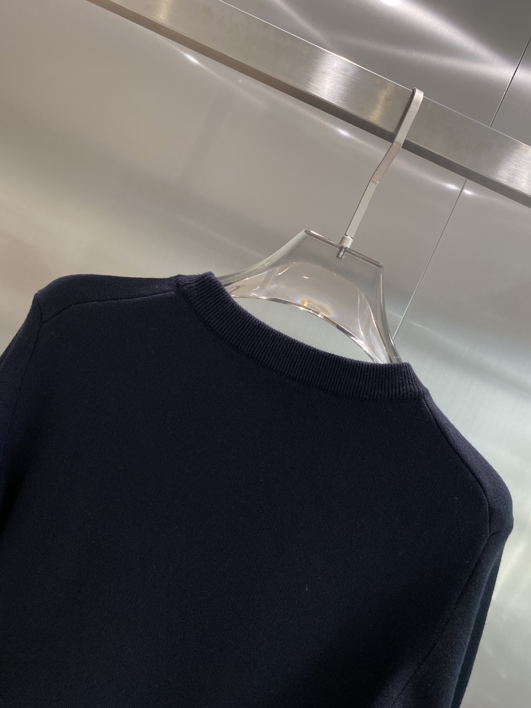 《𝙉𝙚𝙬🤍🖤杰尼亚家》2025ss秋冬新品时尚休闲打底单穿圆领商务休闲基础高档精纺毛衣 舒适保暖！抗起球