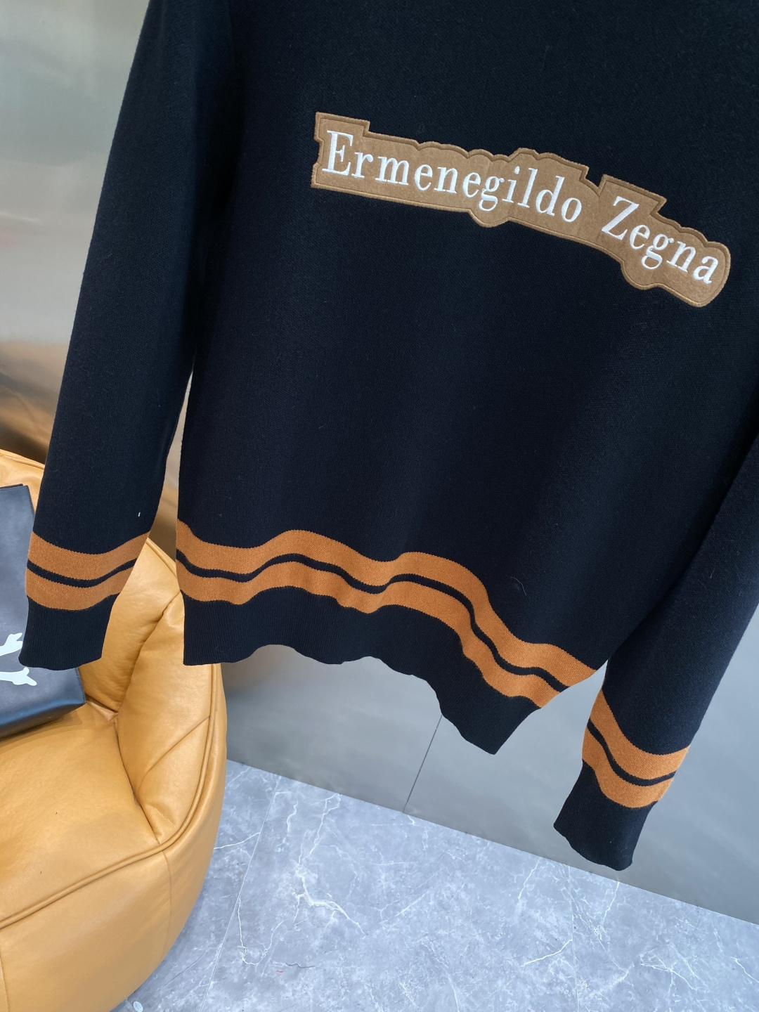 《𝙉𝙚𝙬🤍🖤杰尼亚家》2025ss秋冬新品时尚休闲打底单穿圆领商务休闲基础高档精纺毛衣 舒适保暖！抗起球