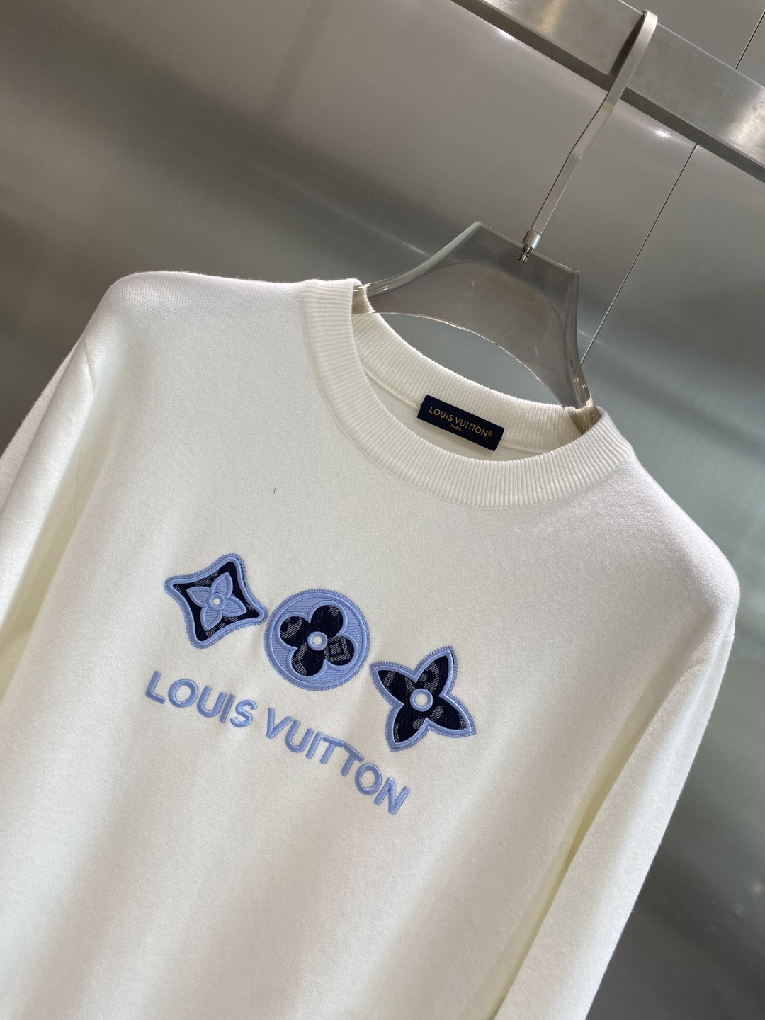 《𝙉𝙚𝙬🤍🖤驴家》2025ss秋冬季大爆款官网同款毛衣，秋冬最新款！高品质进口绵羊毛混纺面料，高密度针织