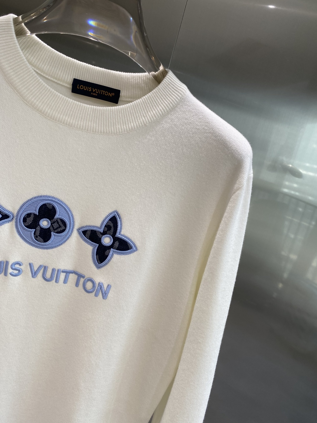 《𝙉𝙚𝙬🤍🖤驴家》2025ss秋冬季大爆款官网同款毛衣，秋冬最新款！高品质进口绵羊毛混纺面料，高密度针织