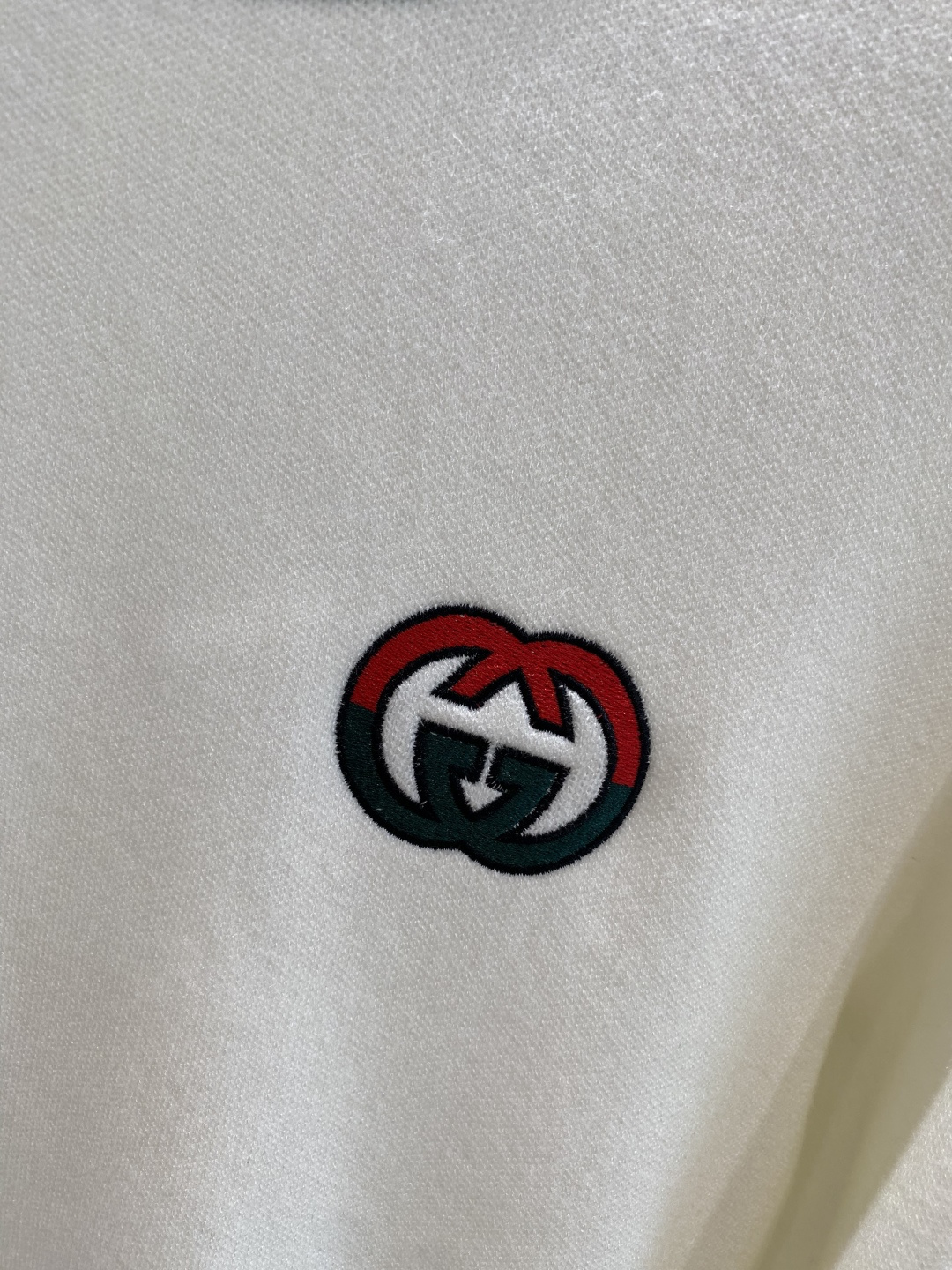 《𝙉𝙚𝙬🤍🖤古家》2025ss秋冬季大爆款官网同款毛衣，秋冬最新款！高品质进口绵羊毛混纺面料，高密度针织