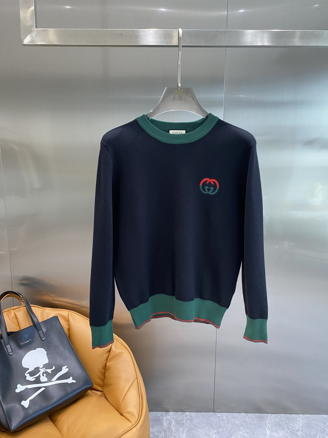 《𝙉𝙚𝙬🤍🖤古家》2025ss秋冬季大爆款官网同款毛衣，秋冬最新款！高品质进口绵羊毛混纺面料，高密度针织