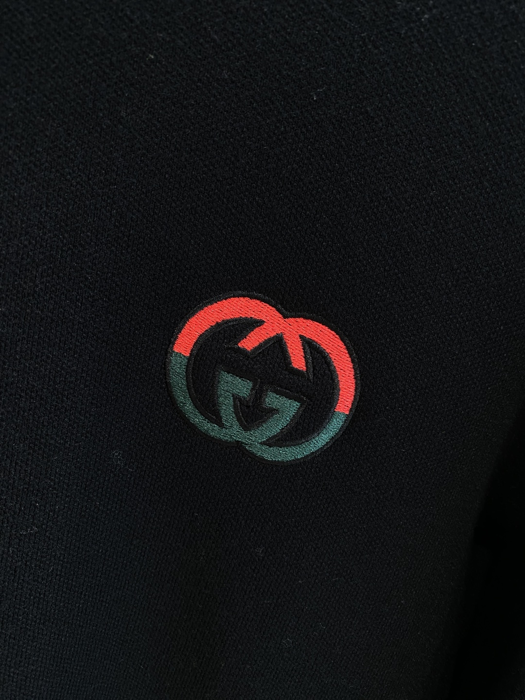 《𝙉𝙚𝙬🤍🖤古家》2025ss秋冬季大爆款官网同款毛衣，秋冬最新款！高品质进口绵羊毛混纺面料，高密度针织