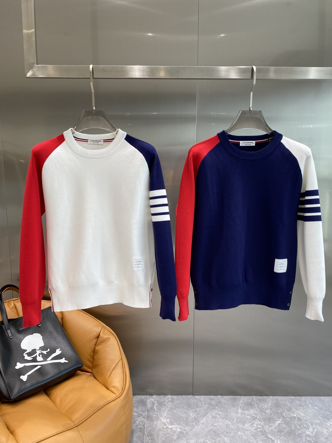 《𝙉𝙚𝙬🤍🖤TB家》2025ss秋冬季大爆款官网同款毛衣，秋冬最新款！高品质进口绵羊毛混纺面料，高密度针