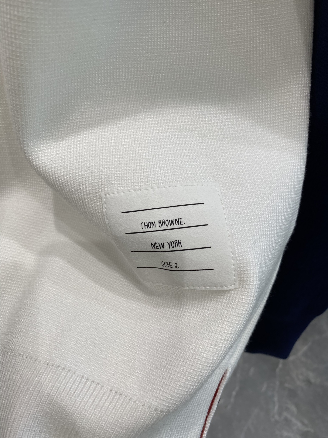 《𝙉𝙚𝙬🤍🖤TB家》2025ss秋冬季大爆款官网同款毛衣，秋冬最新款！高品质进口绵羊毛混纺面料，高密度针