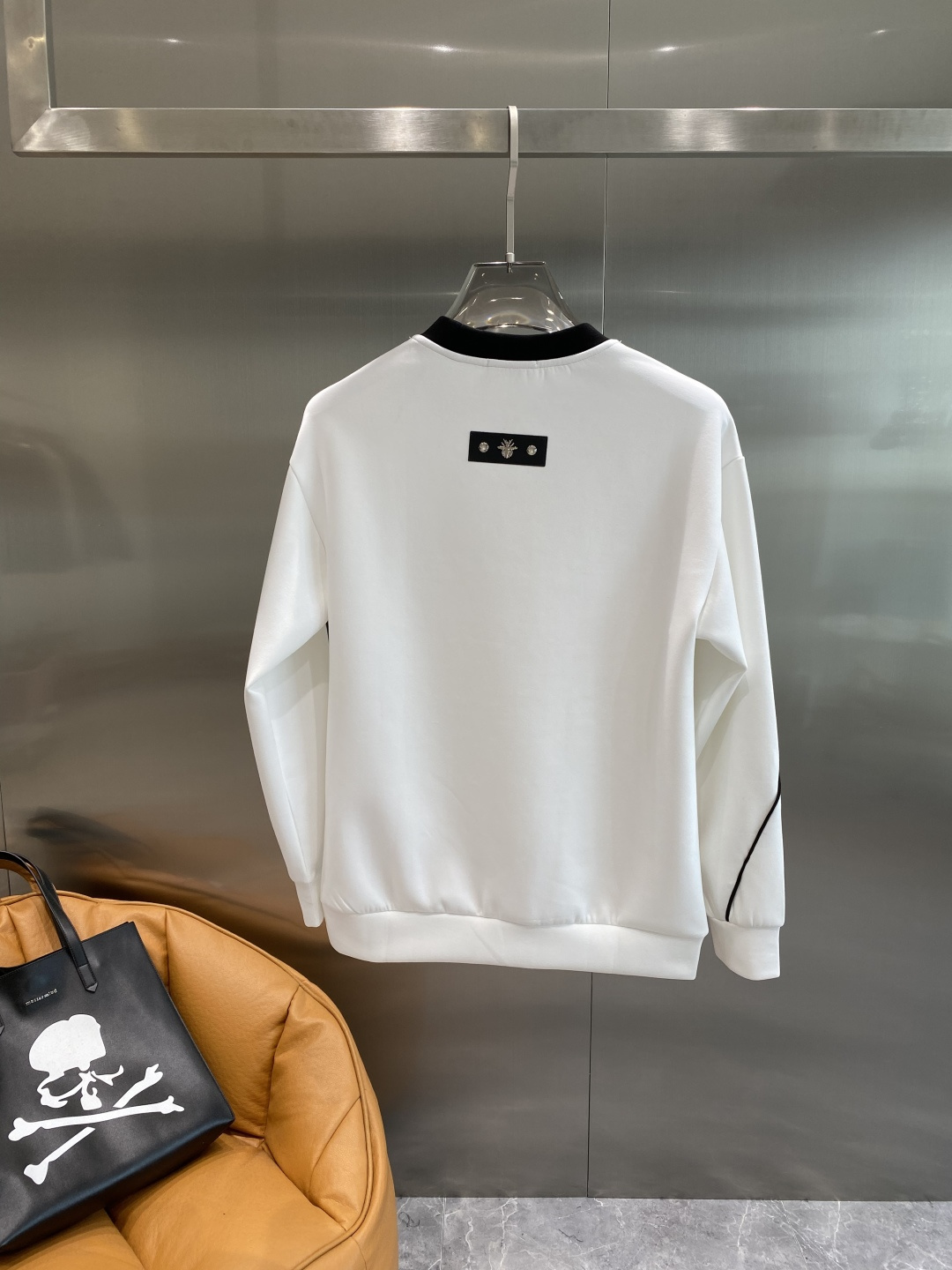 《𝙉𝙚𝙬🤍🖤迪家》25秋冬新品空气层 圆领卫衣，正面品牌标识设计，创意重释品牌标志性设计，采用400克重