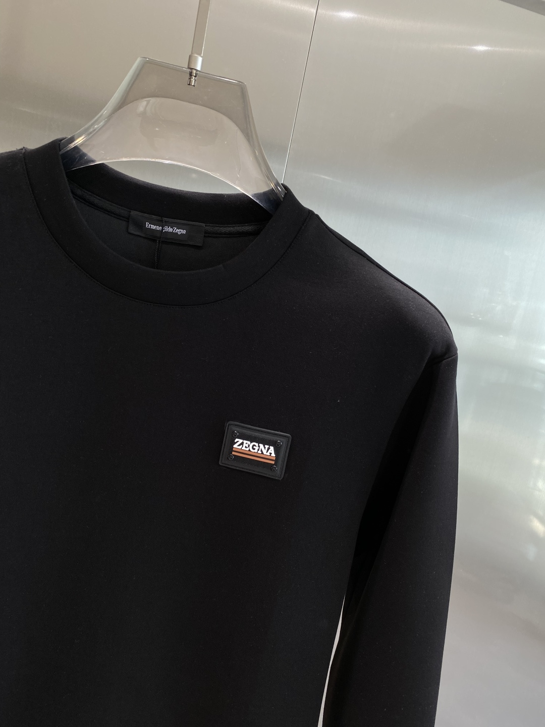 《𝙉𝙚𝙬🤍🖤杰尼家》25秋冬新品空气层 圆领卫衣，正面品牌标识设计，创意重释品牌标志性设计，采用400克