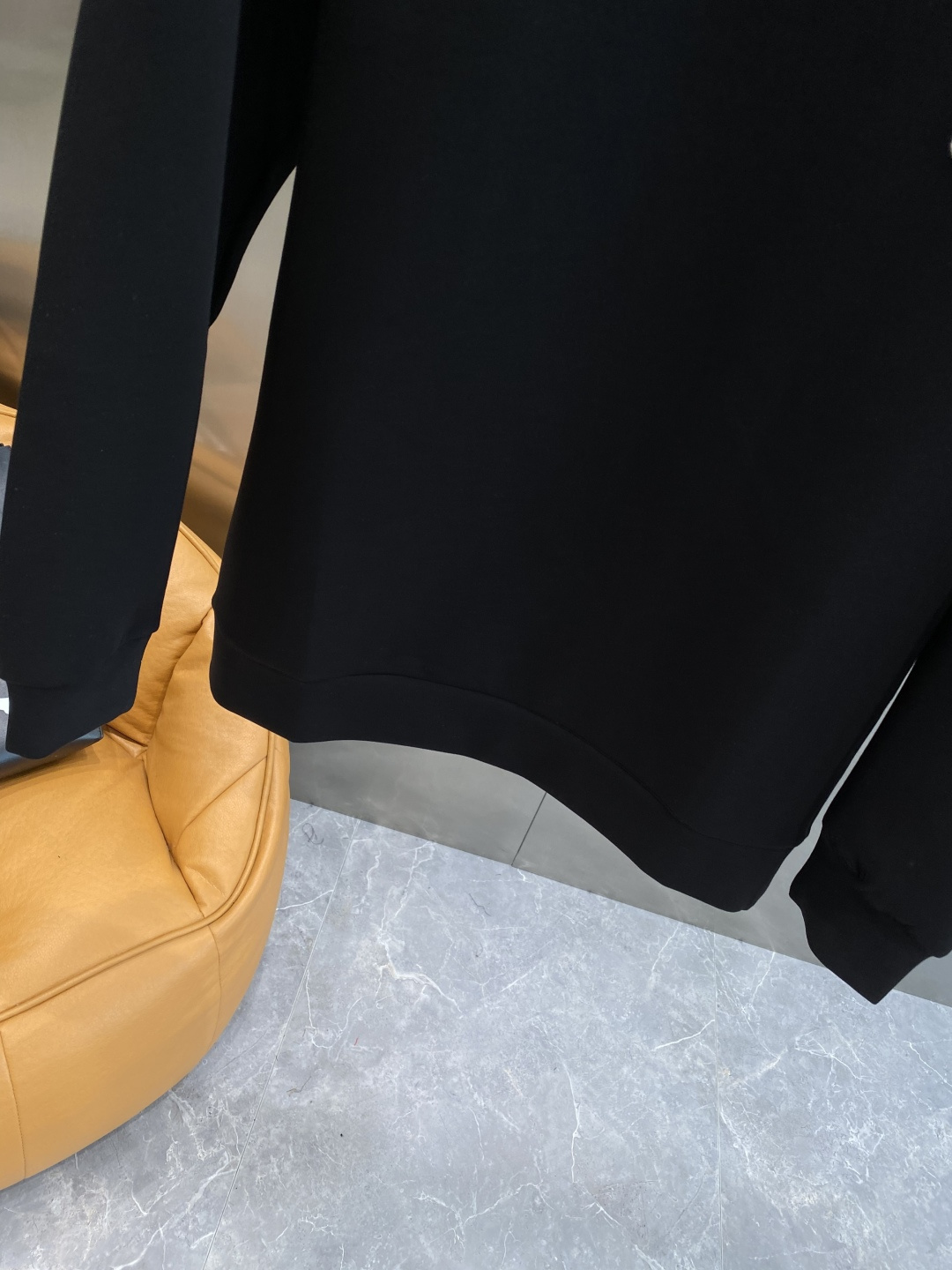 《𝙉𝙚𝙬🤍🖤鸟家》25秋冬新品空气层 圆领卫衣，正面品牌标识设计，创意重释品牌标志性设计，采用400克重