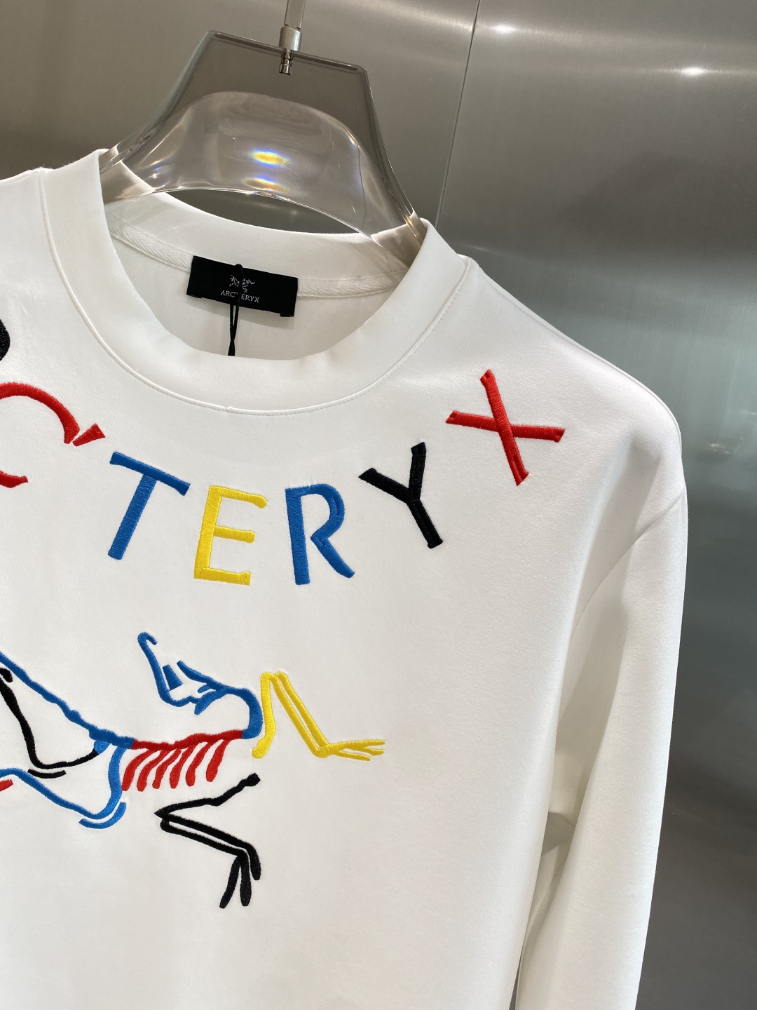 《𝙉𝙚𝙬🤍🖤鸟家》25秋冬新品空气层 圆领卫衣，正面品牌标识设计，创意重释品牌标志性设计，采用400克重