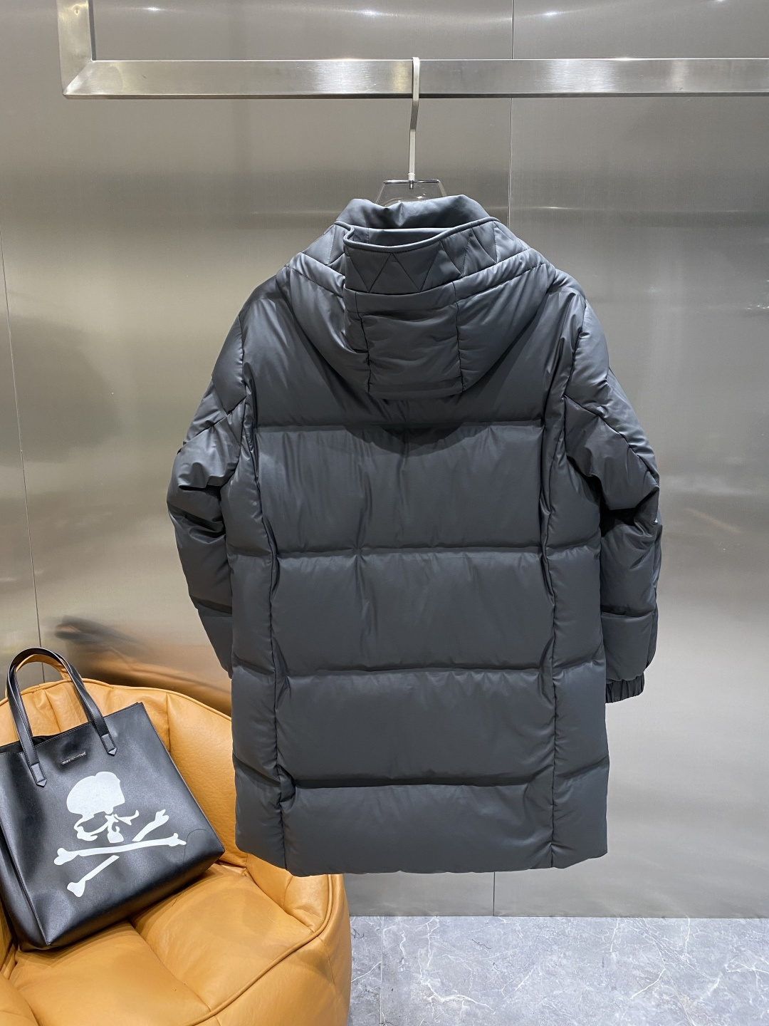 《𝙉𝙚𝙬🤍🖤普家》普拉达 代购正品级别秋冬新款羽绒服 原版1:1订制五金配件全进口原版定制 欢迎专柜对比