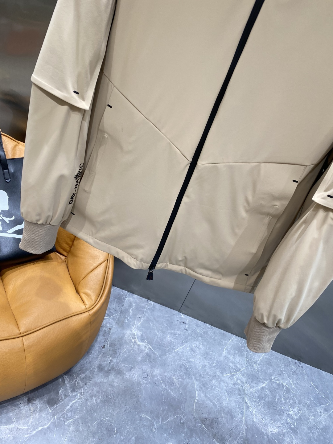 《𝙉𝙚𝙬🤍🖤蒙家》代购正品级别秋冬新款羽绒服 原版1:1订制五金配件全进口原版定制 欢迎专柜对比 绝对的