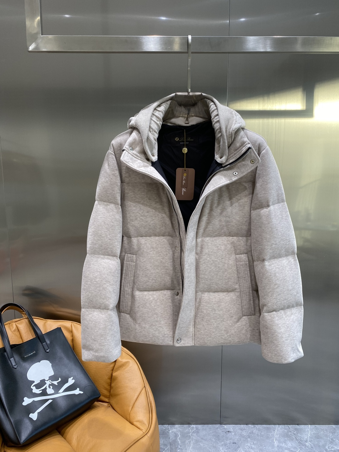 《𝙉𝙚𝙬🤍🖤lP🆕家》2025顶级版本羽绒服2025最新款时尚设计师款羽绒外套.处处细节显工艺足够的高级