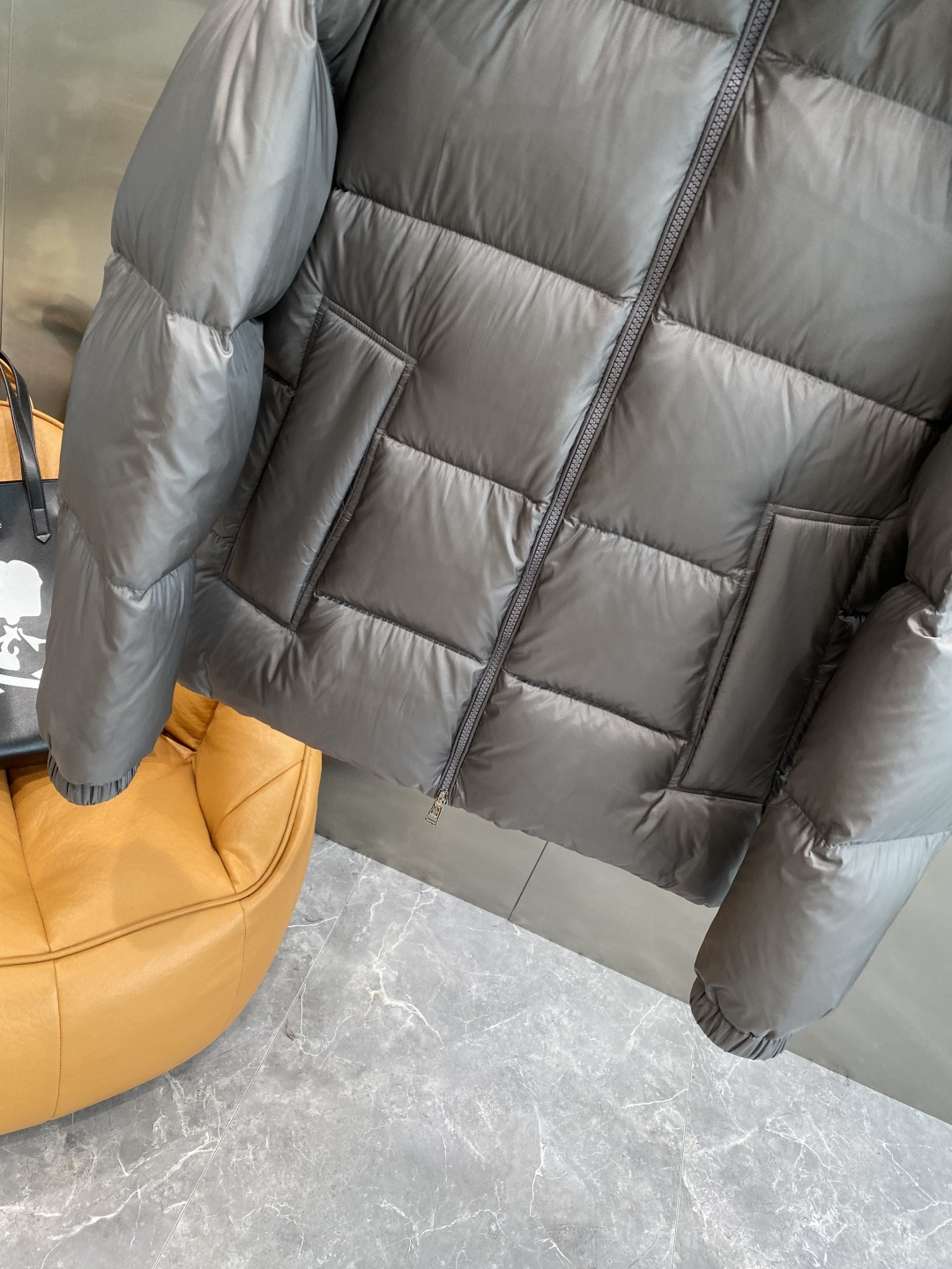 《𝙉𝙚𝙬🤍🖤蒙家》代购正品级别秋冬新款羽绒服 原版1:1订制五金配件全进口原版定制 欢迎专柜对比 绝对的