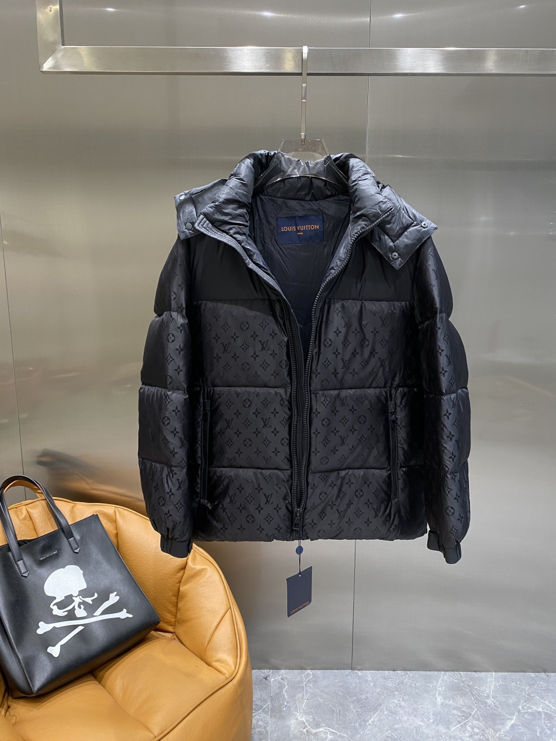 《𝙉𝙚𝙬🤍🖤驴家》代购正品级别秋冬新款羽绒服 原版1:1订制五金配件全进口原版定制 欢迎专柜对比 绝对的