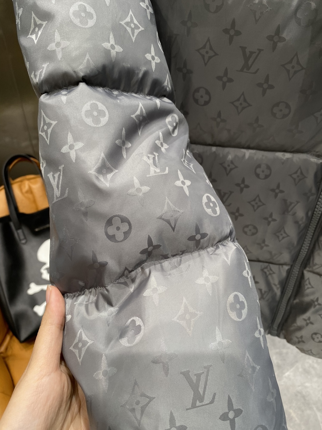 《𝙉𝙚𝙬🤍🖤驴家》代购正品级别秋冬新款羽绒服 原版1:1订制五金配件全进口原版定制 欢迎专柜对比 绝对的