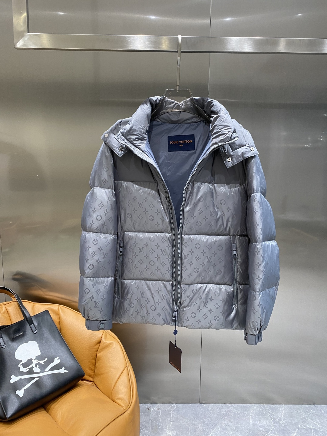 《𝙉𝙚𝙬🤍🖤驴家》代购正品级别秋冬新款羽绒服 原版1:1订制五金配件全进口原版定制 欢迎专柜对比 绝对的