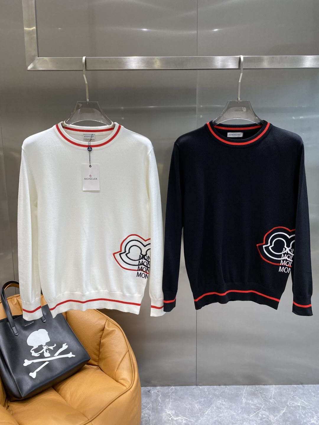 NO:595354,'Mengjia' Autumn and winter classic men's knitted pullover sweater. This sweater pays homage to classic patterns. It is carefully made of cotton jersey fabric with details to create a contrasting effect. Elegant and distinctive, it can be paired with jeans. Sizes M-3XL k2,,jeans,sweaters,alexander wang19860909《蒙家》 秋冬经典男士针织套头毛衣 这款针织衫向经典图案致敬.采用棉质平纹针织面料精心制作,细节,打造对比鲜明的效果.优雅而富有特色,可搭配牛仔裤.尺码M-3XL隔天 k2,,jeans,sweaters,alexander wang,Men's clothing