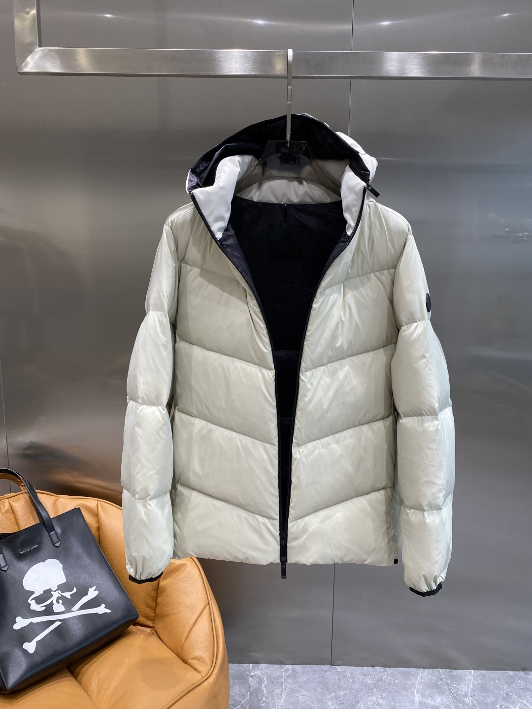 《𝙉𝙚𝙬🤍🖤蒙家》羽绒服 爆款🔥秋冬新款🆕羽绒服 原版1:1订制五金配件全进口原版定制 欢迎专柜对比 绝
