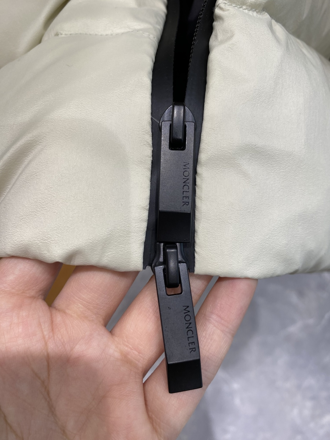 《𝙉𝙚𝙬🤍🖤蒙家》羽绒服 爆款🔥秋冬新款🆕羽绒服 原版1:1订制五金配件全进口原版定制 欢迎专柜对比 绝