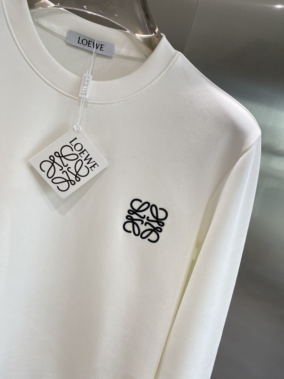 《𝙉𝙚𝙬🤍🖤罗家》25秋冬新品空气层 圆领卫衣，正面品牌标识设计，创意重释品牌标志性设计，采用400克重