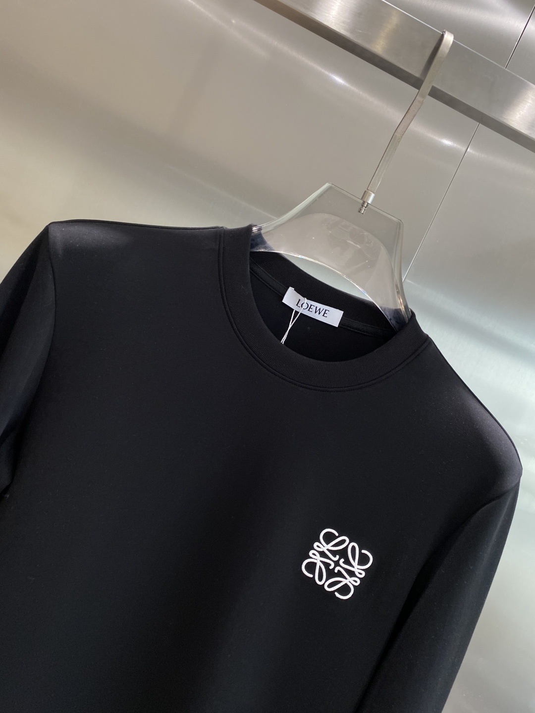 《𝙉𝙚𝙬🤍🖤罗家》25秋冬新品空气层 圆领卫衣，正面品牌标识设计，创意重释品牌标志性设计，采用400克重