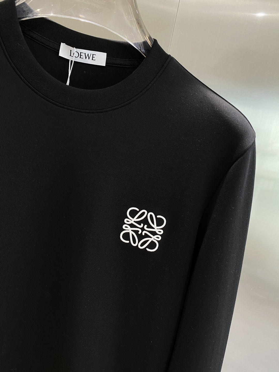 《𝙉𝙚𝙬🤍🖤罗家》25秋冬新品空气层 圆领卫衣，正面品牌标识设计，创意重释品牌标志性设计，采用400克重