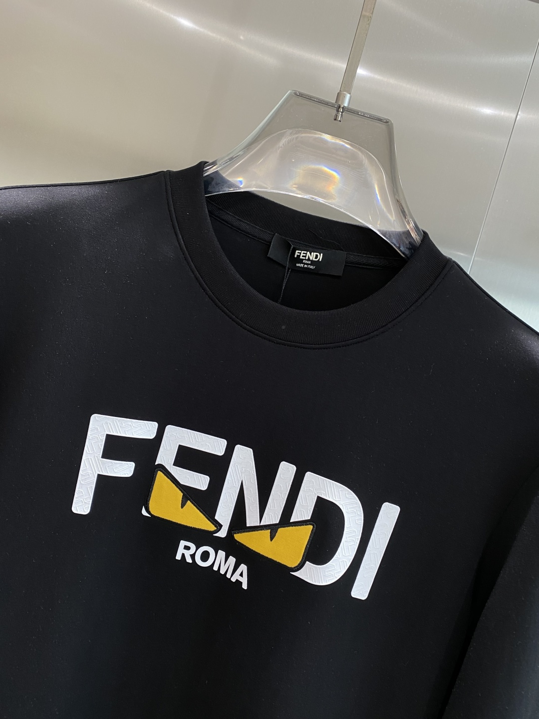 《𝙉𝙚𝙬🤍🖤芬家》25秋冬新品空气层 圆领卫衣，正面品牌标识设计，创意重释品牌标志性设计，采用400克重