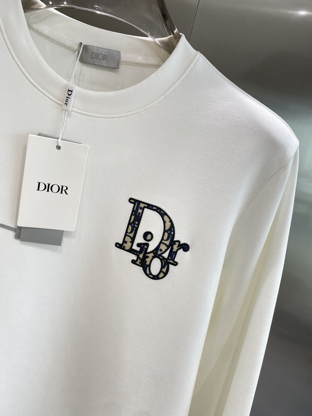 《𝙉𝙚𝙬🤍🖤迪家》25秋冬新品空气层 圆领卫衣，正面品牌标识设计，创意重释品牌标志性设计，采用400克重