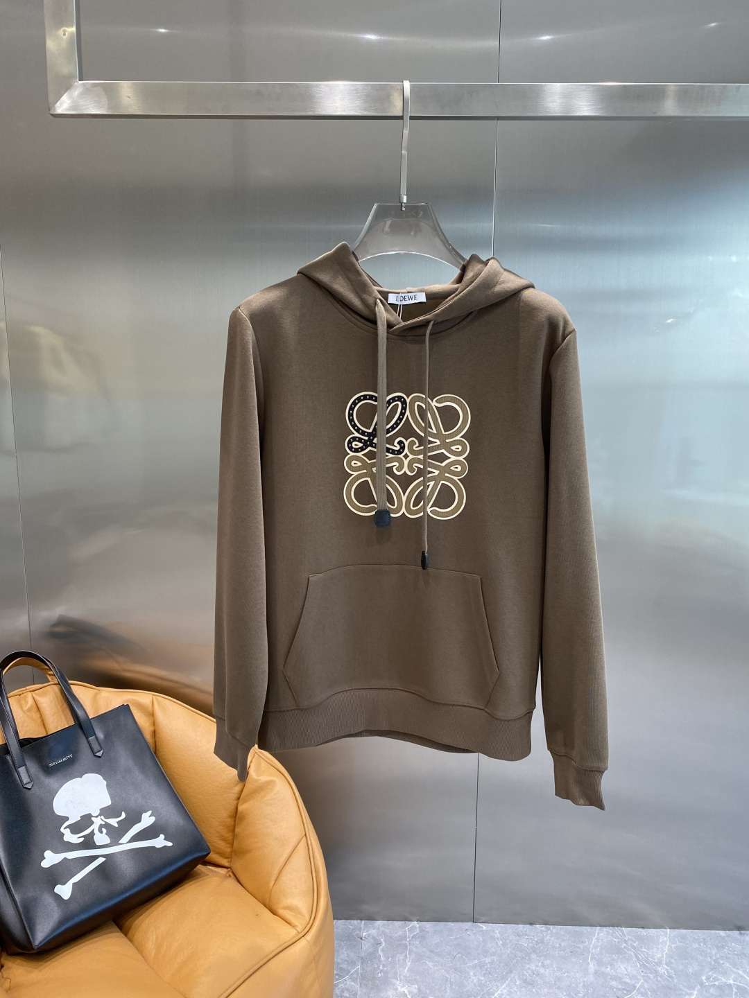 《𝙉𝙚𝙬🤍🖤罗家》2025最新款卫衣，独家发售！原版复刻，独家设计，超强工艺！极其奢华！版型超赞！尺码 