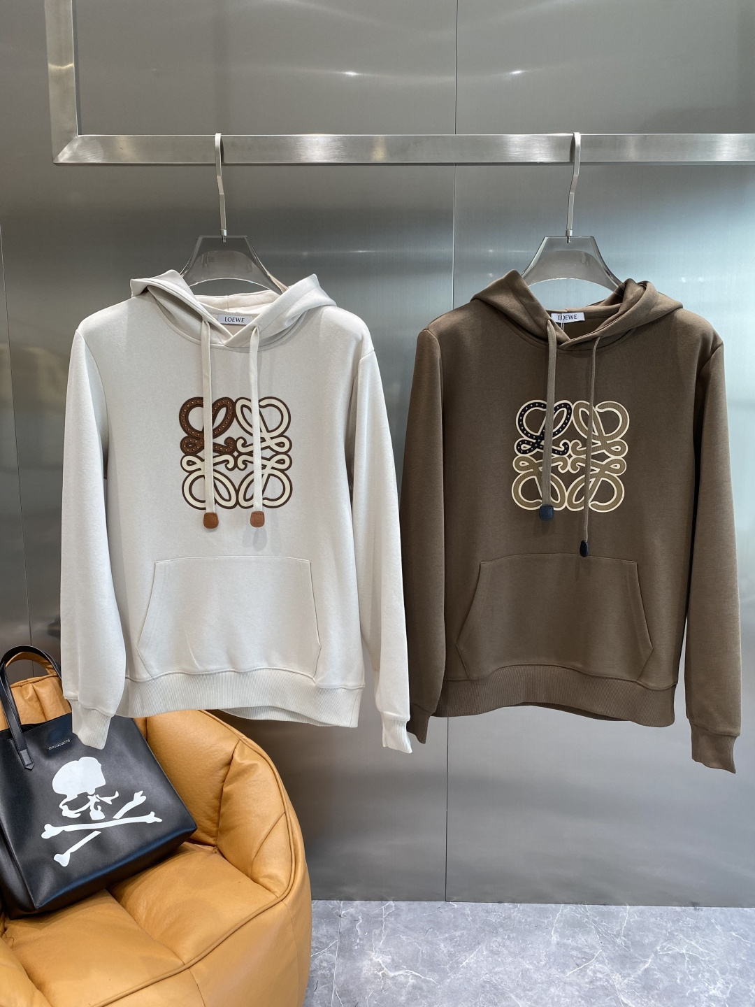 《𝙉𝙚𝙬🤍🖤罗家》2025最新款卫衣，独家发售！原版复刻，独家设计，超强工艺！极其奢华！版型超赞！尺码 