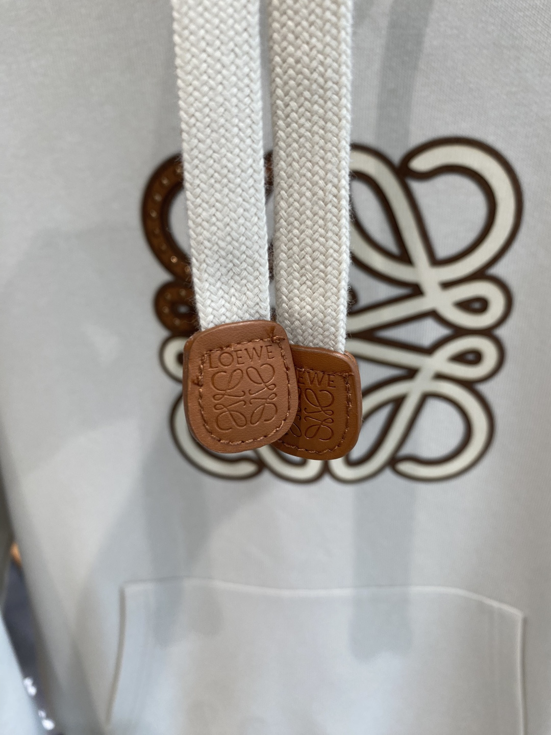 《𝙉𝙚𝙬🤍🖤罗家》2025最新款卫衣，独家发售！原版复刻，独家设计，超强工艺！极其奢华！版型超赞！尺码 