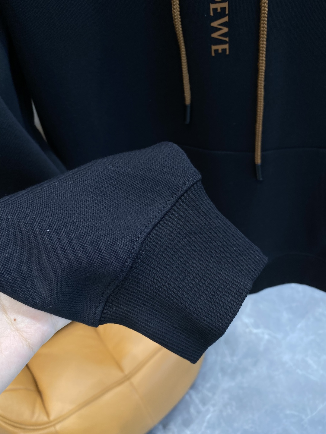 《𝙉𝙚𝙬🤍🖤罗家》2025最新款卫衣，独家发售！原版复刻，独家设计，超强工艺！极其奢华！版型超赞！尺码 