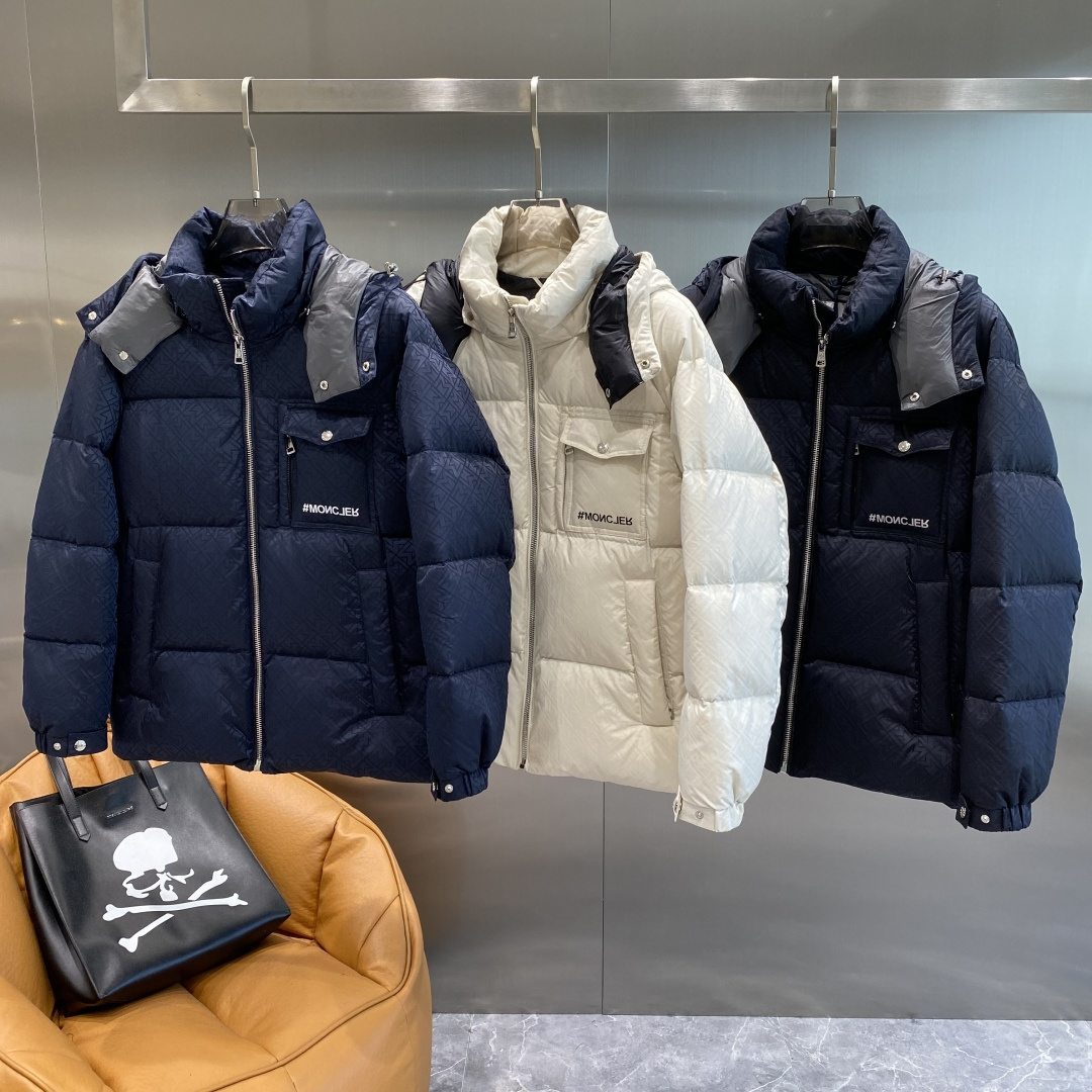 NO:596090,'Mengjia' exclusively supplies new autumn and winter down jackets in 2025. Trading company channels are rare. It is a must-have warm item for cooling weather. It can be worn for daily or outdoor sports. It is wear-resistant, scratch-resistant and easy to care for. It is paired with large square quilting technology to create a fluffy and plump overall effect. It also has a strong thermal insulation and temperature locking effect, so that you are not afraid of the cold outdoor weather in autumn and winter! Sizes M-3XL, down jacket, alexander wang19860909《蒙家》 2025独家专供秋冬新款羽绒服.贸易公司渠道稀出,降温天气必备的保暖单品,不论是日常还是户外运动都能穿.耐磨防刮易打理,在搭配大方格绗缝工艺,打造蓬松饱满的整体效果,兼顾强悍的保暖锁温效果,让你无惧秋冬季寒冷的户外天气! 尺码M-3XL隔天,,down jacket,alexander wang,Men's clothing