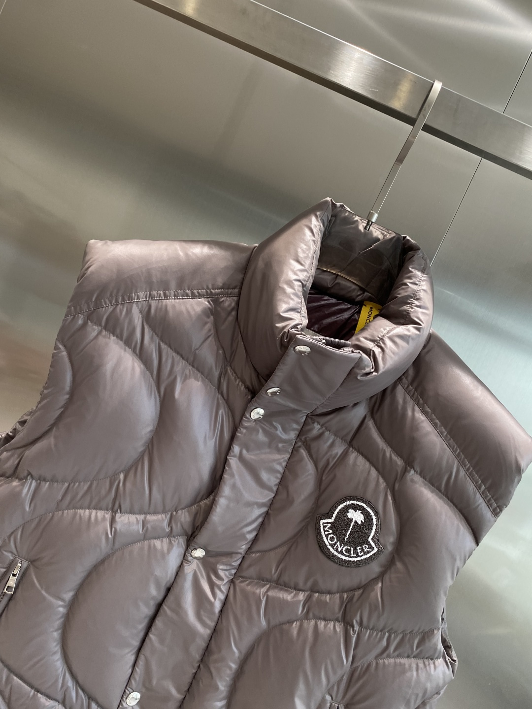 《𝙉𝙚𝙬🤍🖤蒙家》羽绒服 爆款🔥秋冬新款🆕羽绒服 原版1:1订制五金配件全进口原版定制 欢迎专柜对比 绝