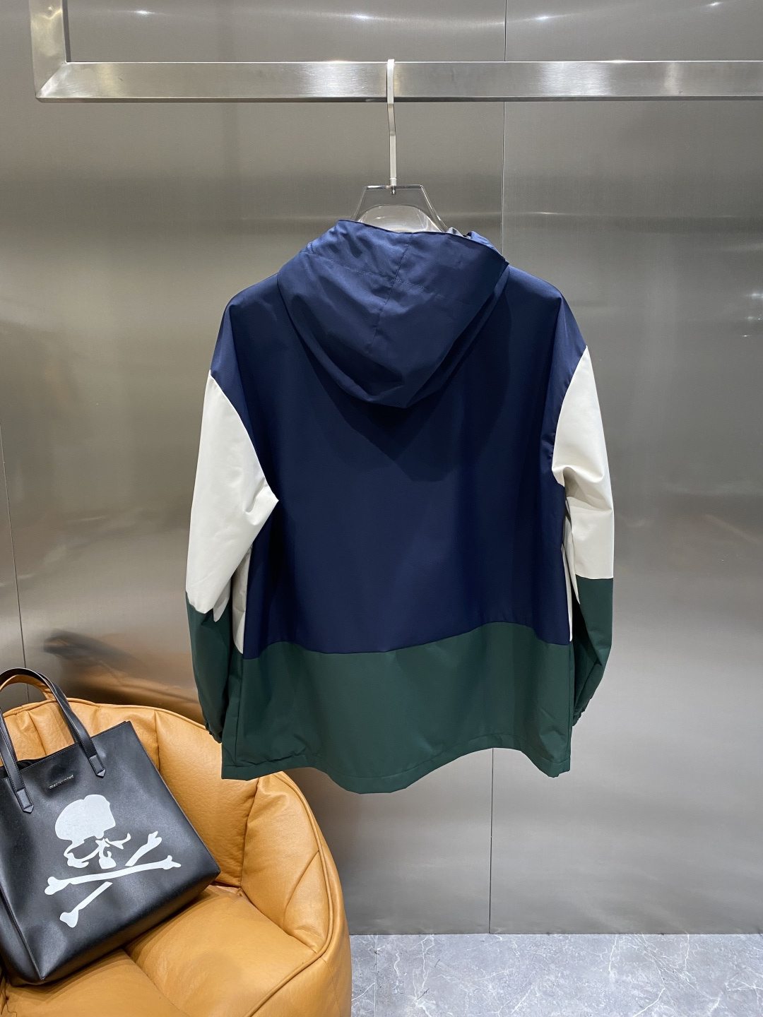 《𝙉𝙚𝙬🤍🖤鸟家》25ss早秋风衣夹克外套爆款 秋冬专柜新款休闲时尚夹克外套！超前卫设计风格 细腻舒适 